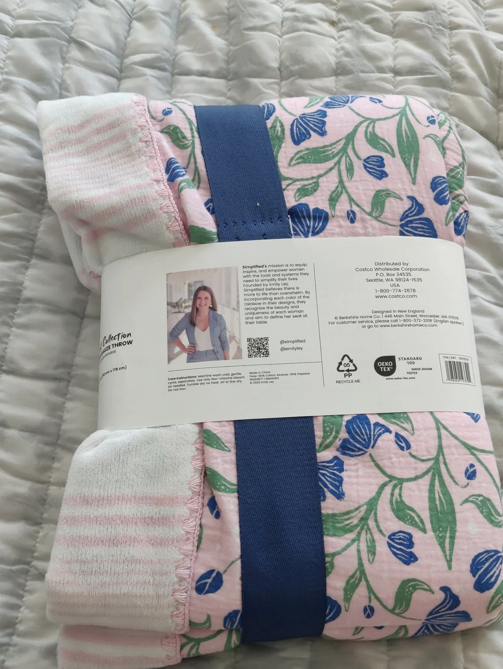 New!Artist Collection Cotton Gauze Throw Plush Reverse Pink Floral Blanket Core